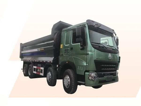 自卸车